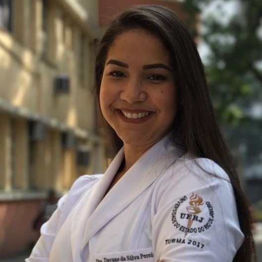 Dra. Dayane da Silva Pereira Mullar