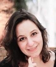 Dra. Cinthia Leite Frizzera Borges Bognar