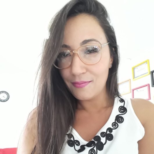 Ana Paula Castro de Oliveira
