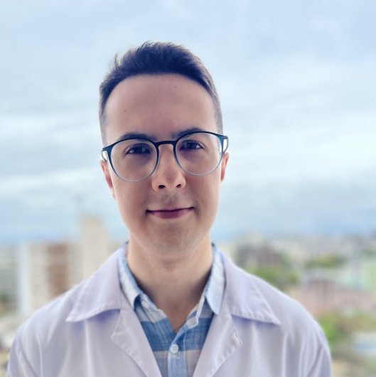 Dr. Jandrey Gasparin de Oliveira