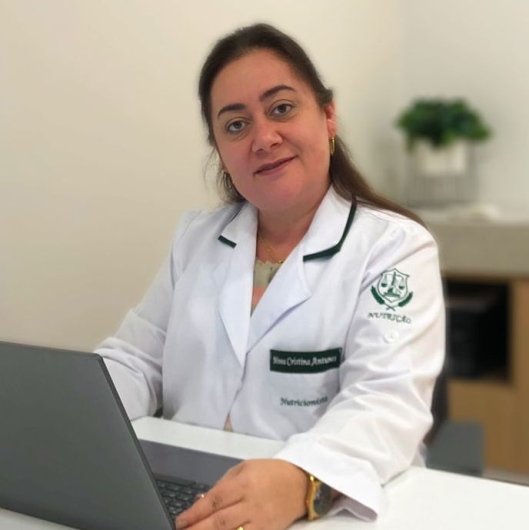 Dra. Nivea Cristina Antunes Baptista dos Santos