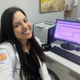 Dra. Suellen Ferreira Guimarães
