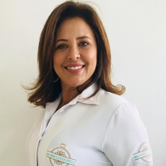 Dra. Ana Lúcia Batista Melo