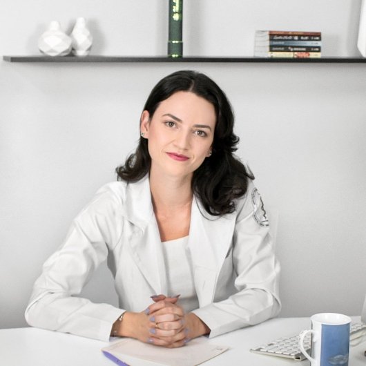 Dra. Kamilla Medeiros