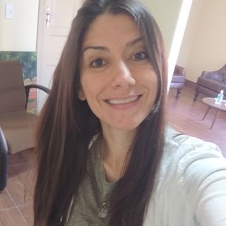 Dr. Fabíola Martinez Brandão