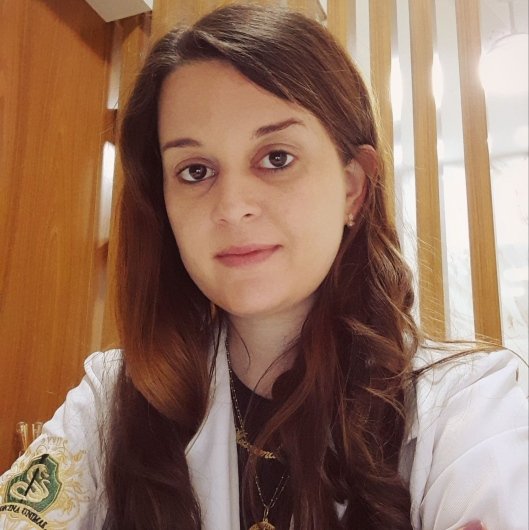 Dra. Mariana De Queiroz Gaspar