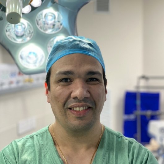 Dr. Jorge Henrique Reina