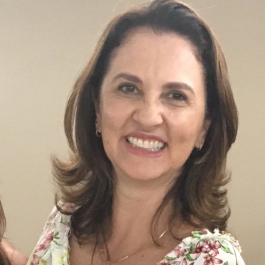 Dra. Adriane Pogere