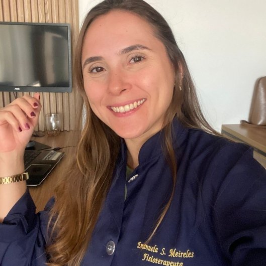 Dra. Emanuela Meireles