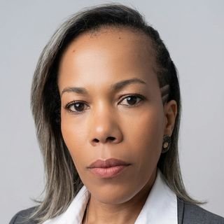 Prof. Jeane J Santos Paiva