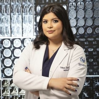 Dra. Débora Farias Ricci