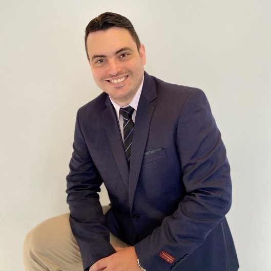 Dr. Felipe Fernandes