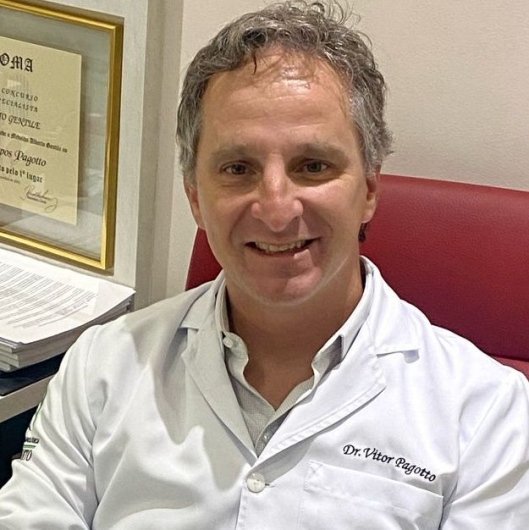 Dr. Vitor De Campos Pagotto