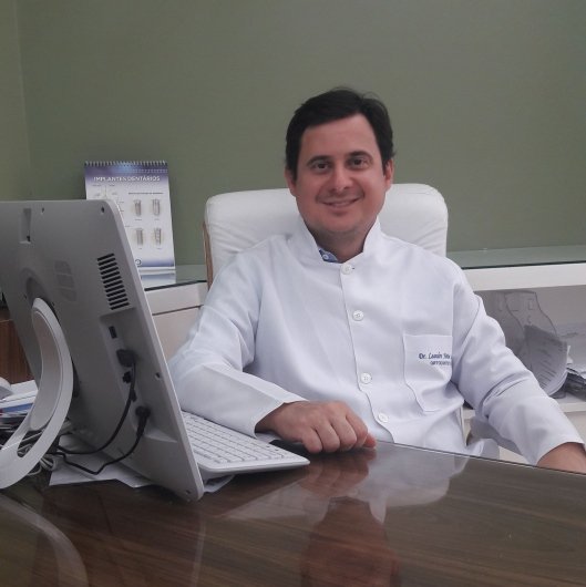 Dr. Leandro Neiva Lemos