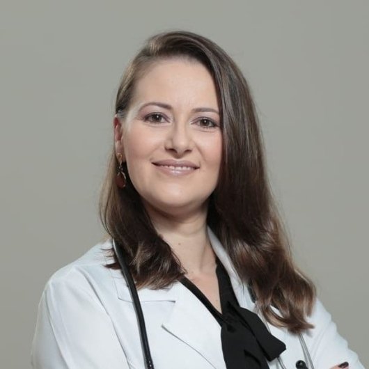 Dra. Taís Letícia Santiago Pizzo