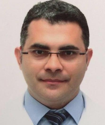 Dr. Fernando Chaves