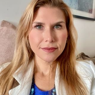 Dra. Ivana Fernandez