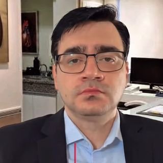 Dr. Fernando Bastos