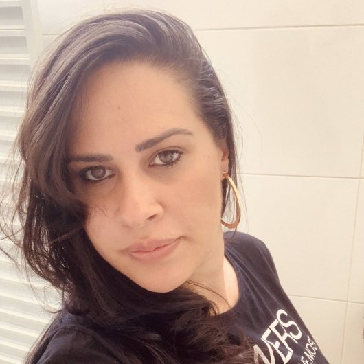 Dra. Hellen Caroline Almeida Andrade
