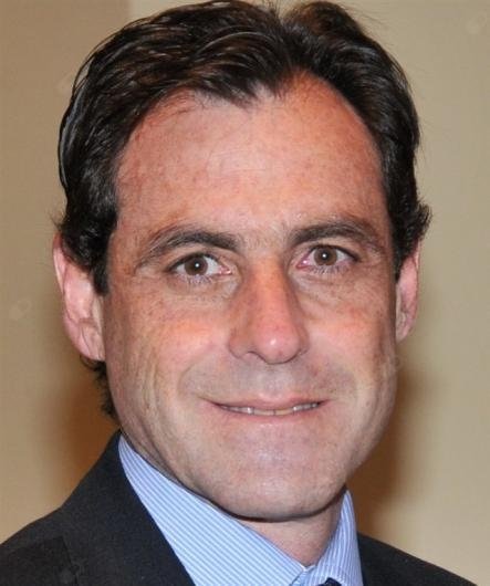 Dr. Sergio Roll