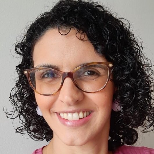 Prof. Nathalia Almeida