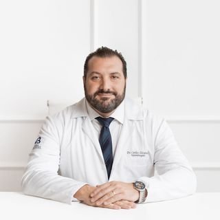 Dr. Carlos Zicarelli