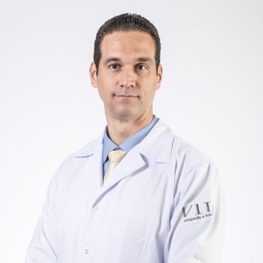 Dr. Caio Oliveira D Elia
