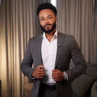 Dr. Raniel Luiz Fidelis