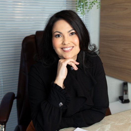 Dra. Paula Rocha Artuê
