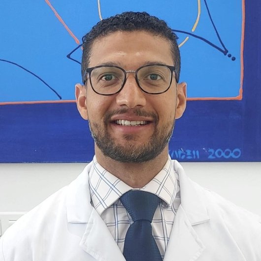 Dr. Gêiser de Souza Carvalho