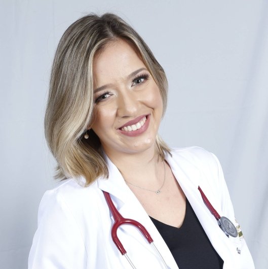 Dra. Raisa Salvador