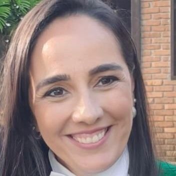 Dra. Silvia Johnson