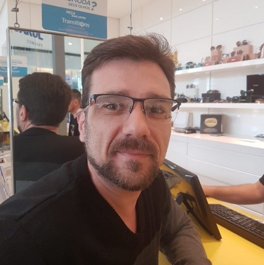 Dr. Vinicius Almeida Ferreira