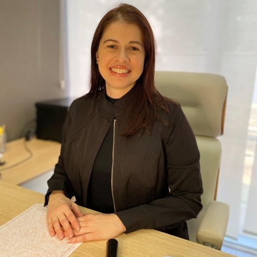 Dra. Josiane Machado Reis