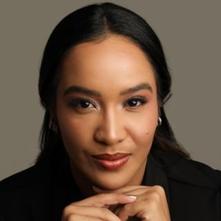 Dra. Danielly Lima Girotto