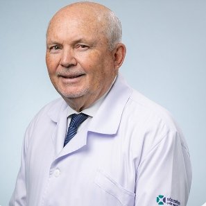 Dr. Miguel Selicheff Ferres