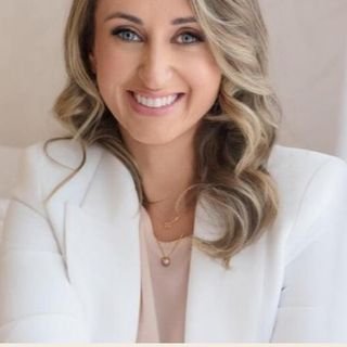 Dra. Thais Cortez de Mesquita
