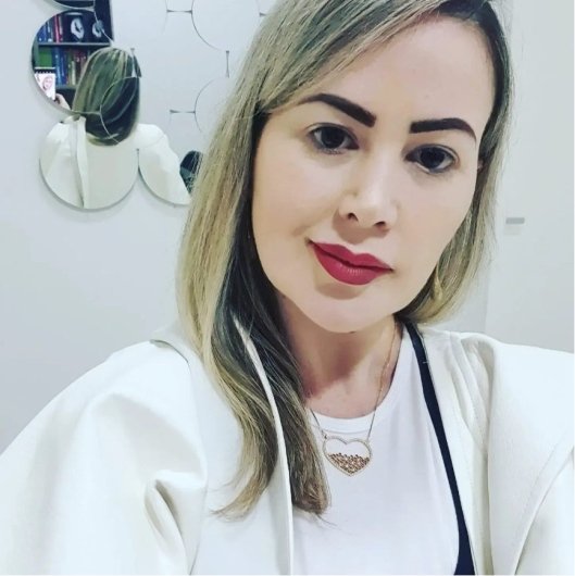 Dra. Bruna De Paula Neves