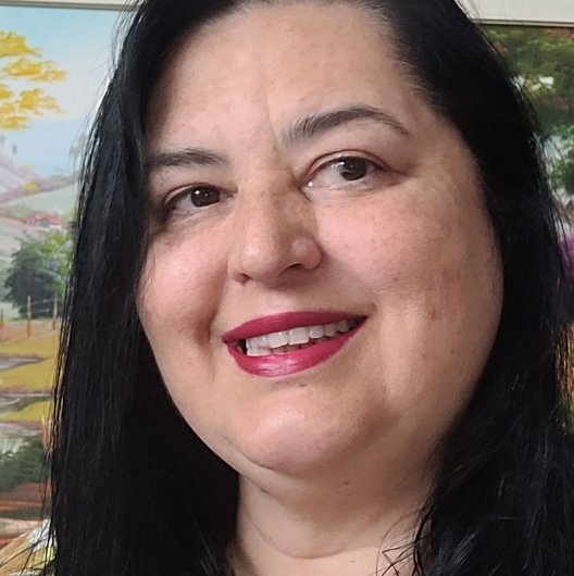 Dra. Renata Machado Louzada