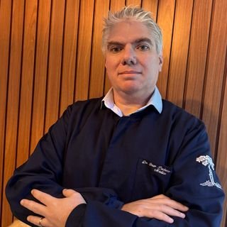 Dr. Omar Pacheco Cardoso