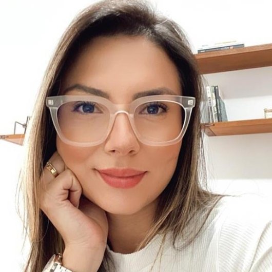 Julyanne Oliveira