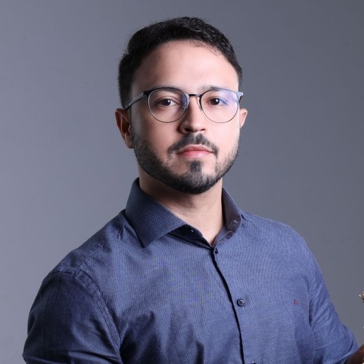 Dr. Caio Siqueira