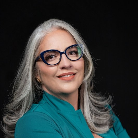 Dra. Paula Bastos