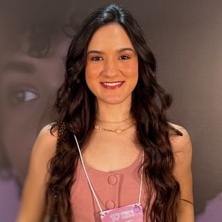 Laura Pinheiro Navarro