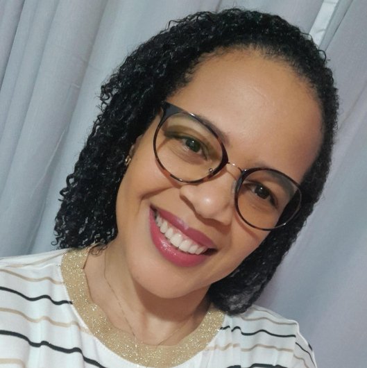Dra. Lívia Maria Leite de Lucena de Souza