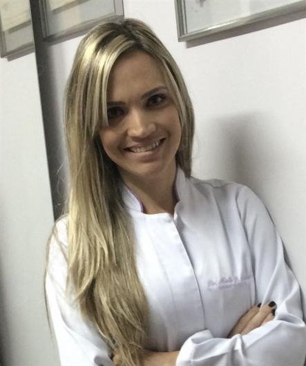 Dra. Mireille Breckenfeld Machado