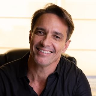 Dr. Luciano Manoel Martins Kroth