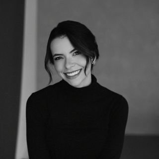 Dra. Layla Marcelo