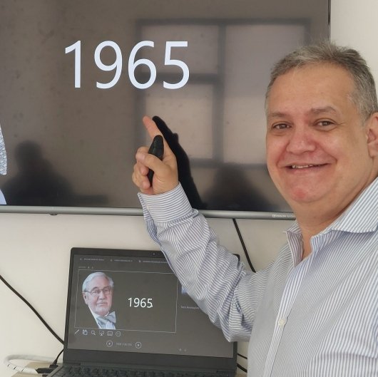 Prof. Jose Tinoco