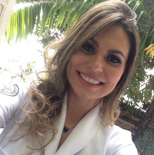 Dra. Fabianna Acerbi Penha Lucciola
